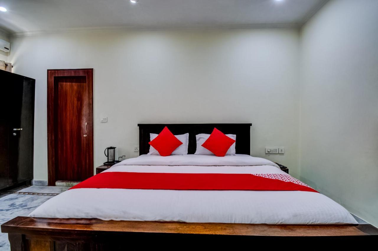Oyo 22400 Hotel Lichana Haveli Джайпур Екстериор снимка