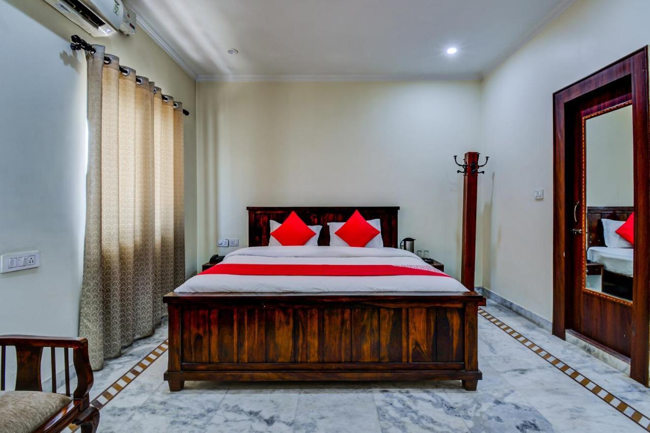 Oyo 22400 Hotel Lichana Haveli Джайпур Екстериор снимка
