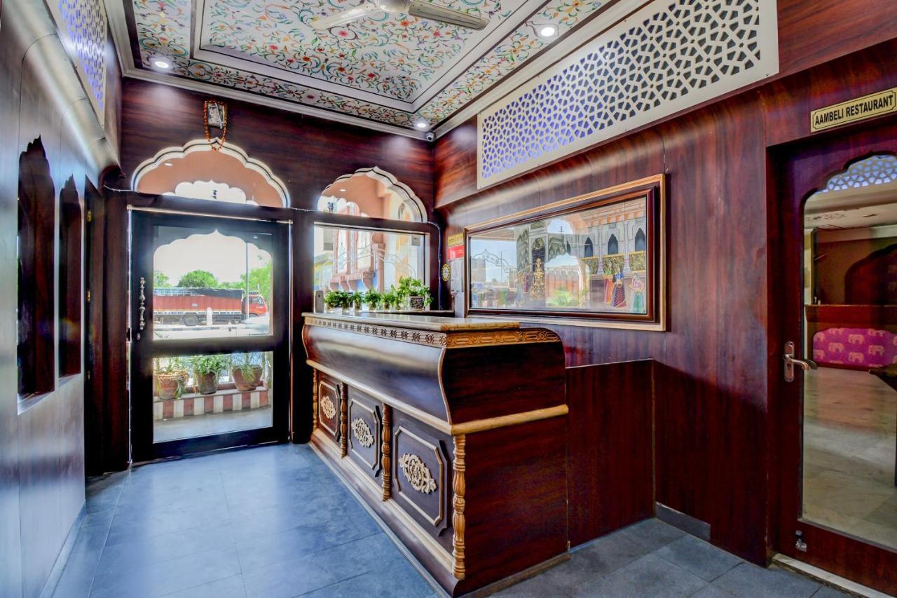 Oyo 22400 Hotel Lichana Haveli Джайпур Екстериор снимка