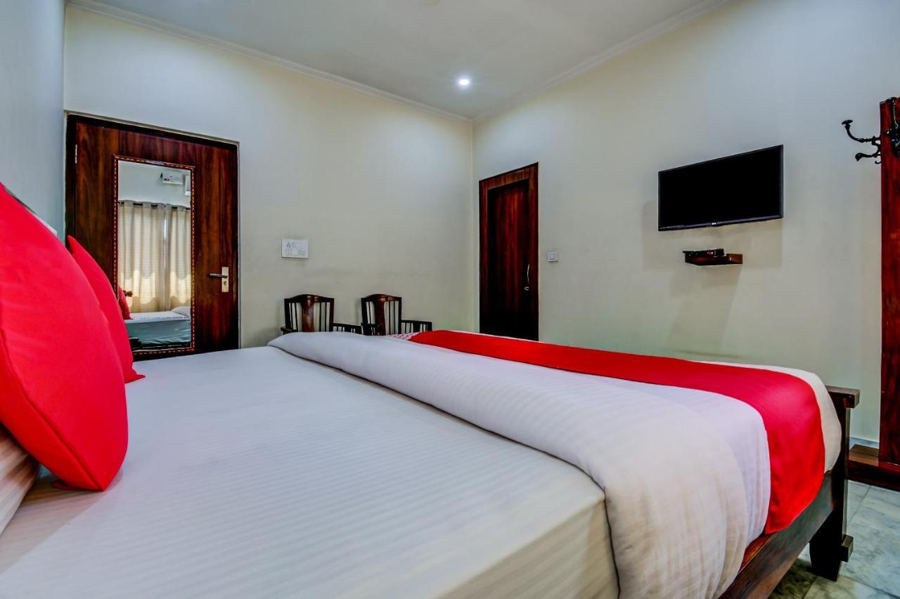 Oyo 22400 Hotel Lichana Haveli Джайпур Екстериор снимка