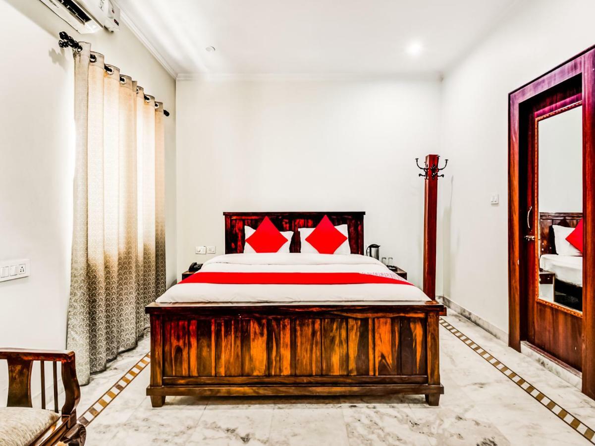 Oyo 22400 Hotel Lichana Haveli Джайпур Екстериор снимка