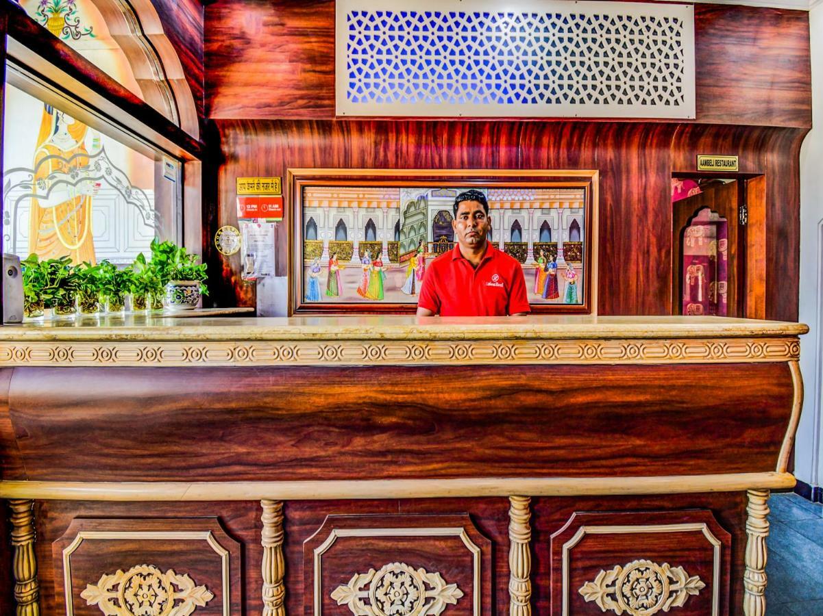 Oyo 22400 Hotel Lichana Haveli Джайпур Екстериор снимка