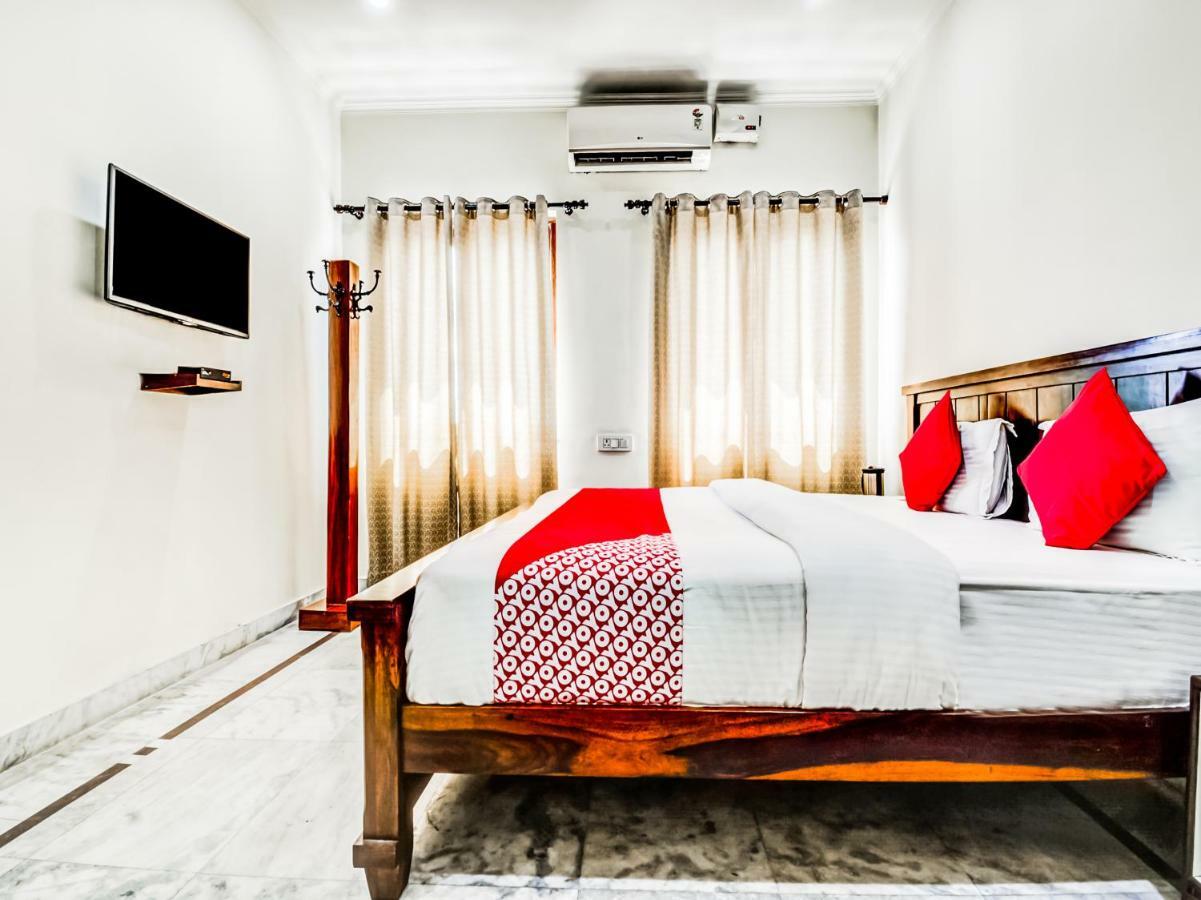 Oyo 22400 Hotel Lichana Haveli Джайпур Екстериор снимка